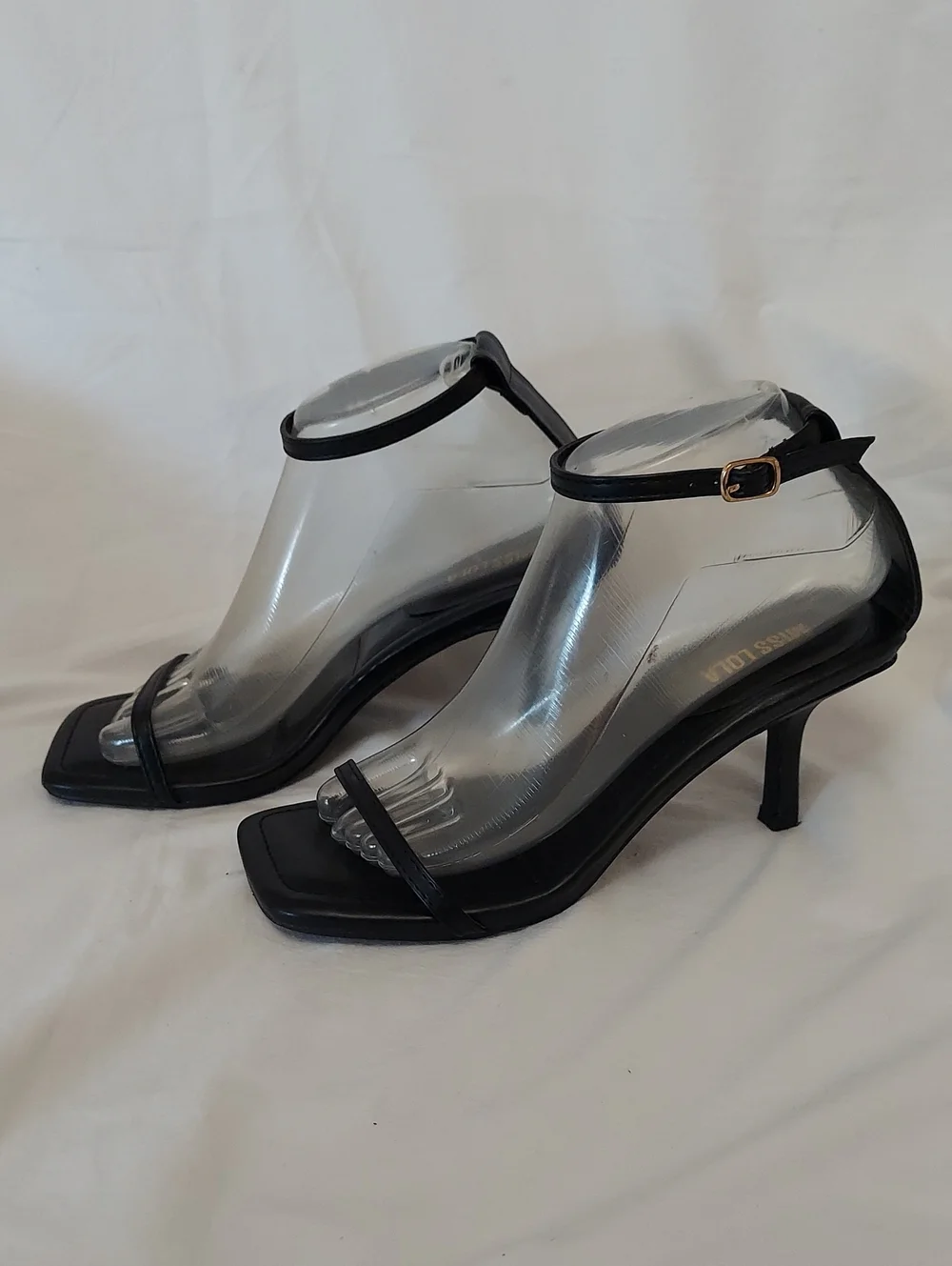 Miss Lola pre owned